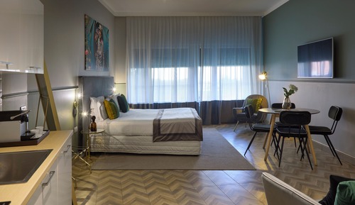 Studio Suite, 1 King Bed with Sofa bed