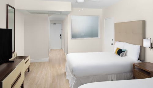 Deluxe City View Double Beds
