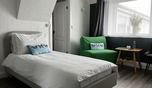 Single Room (Northwest)