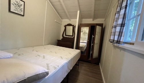 Deluxe Cottage, 2 Bedrooms, Kitchen, Lake View