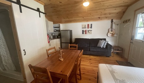 Economy Cottage, 1 Queen Bed with Sofa bed, Kitchenette, Lake View