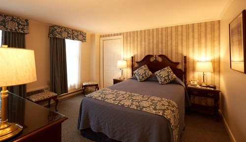 Jacobs House 1st Floor Queen Suite