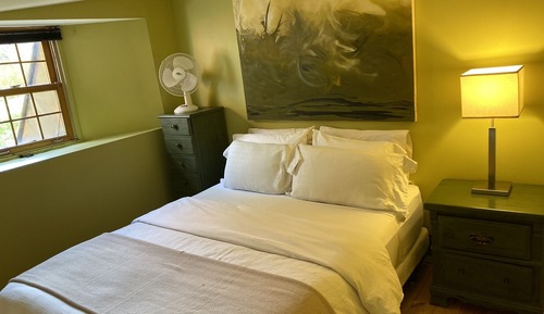 Studio, 1 Queen Bed, Fireplace (La Mezzanine)