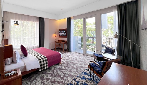 Executive Room, 1 Queen Bed, City View