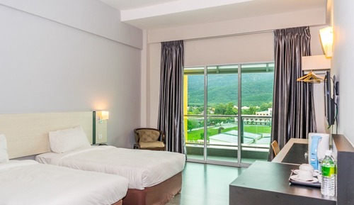 Deluxe Double or Twin Room