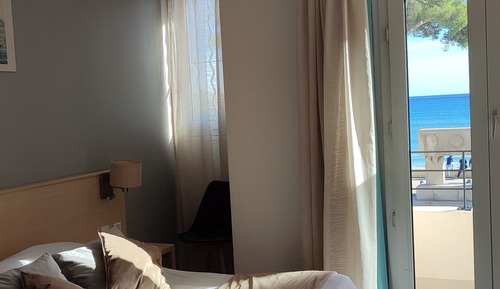 Economy Room, Sea View