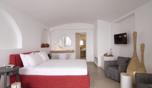 Pure Suite, Hot Tub, Caldera View