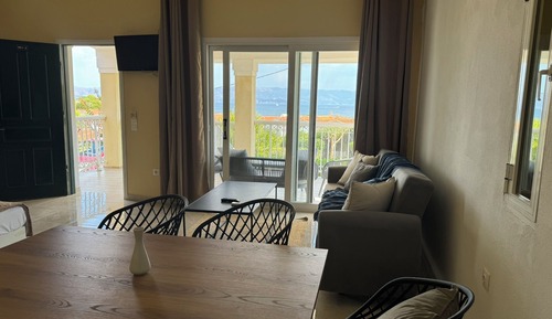 Apartment, 2 Bedrooms, Sea View, Annex Building (for 5)