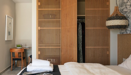 Junior Studio Suite