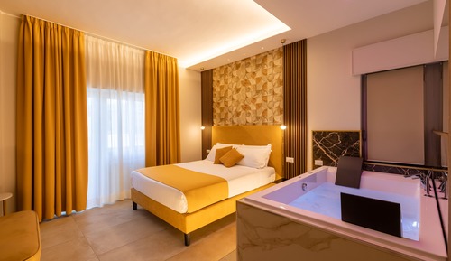 Luxury Room