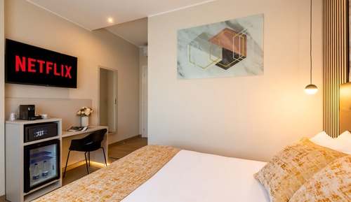 Deluxe Room, 1 Double or 2 Twin Beds