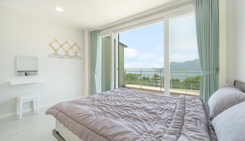 Basic Room, 2 Bedrooms (103)