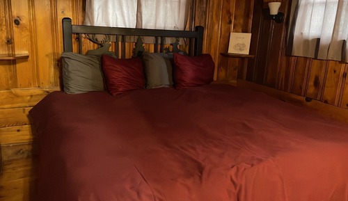 Honeymoon Cabin