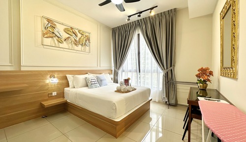 Comfort Apartment, City View