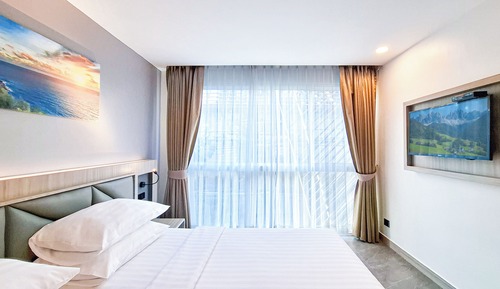 Standard King Room