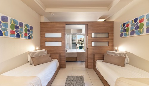 Family Room Sharing Pool