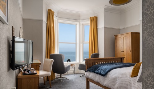 Superior Double Room, Ensuite, Sea View