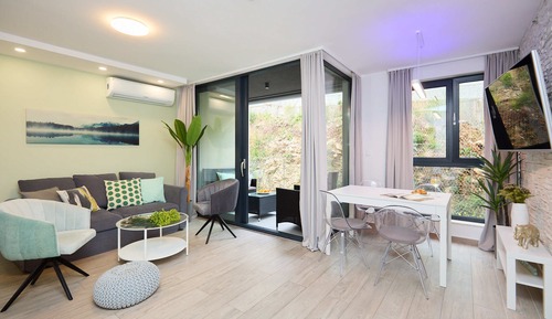 Apartment (1 Bedroom)