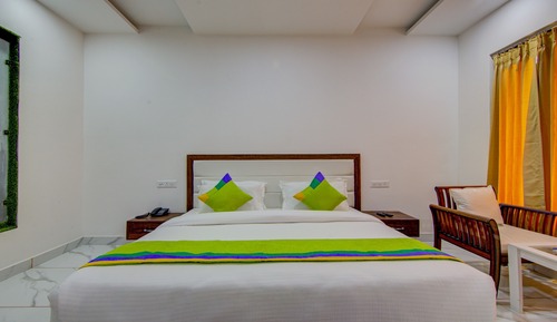 Standard Room With Balcony And Hill View