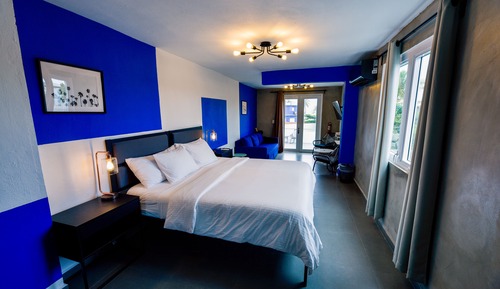 Deluxe Suite, Multiple Beds, Non Smoking, Beach View