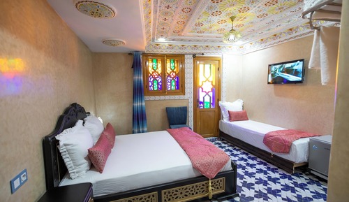 CHAMBRE 11 AHL FES