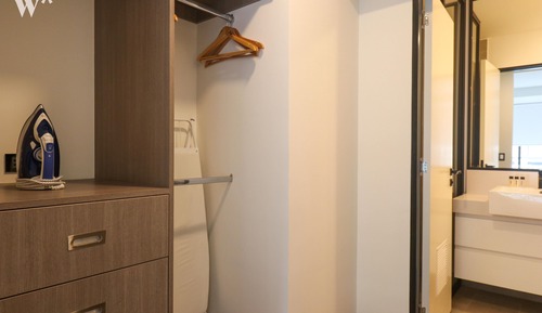 Apartment (306)