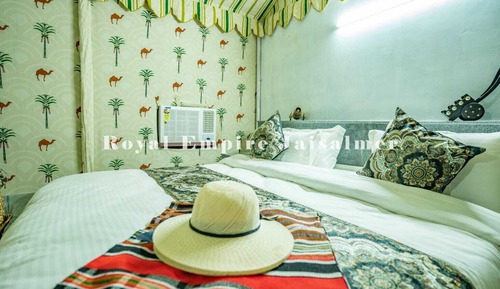 Royal Tent, 1 King Bed, Non Smoking, Desert View