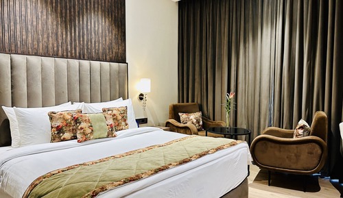 Deluxe Room, 1 King Bed