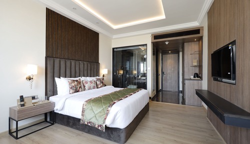 Deluxe Room, 1 King Bed