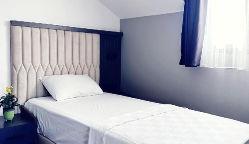 Economy Single Room