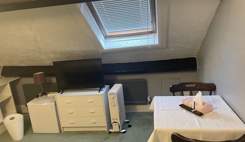 Basic Triple Room, Shared Bathroom