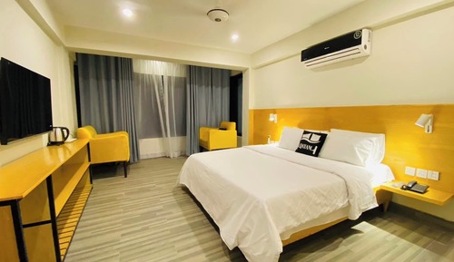 Executive Studio Suite