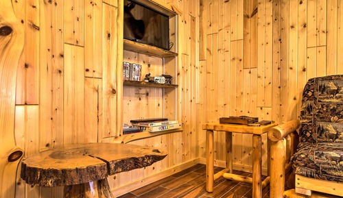 House (2 Bedrooms)