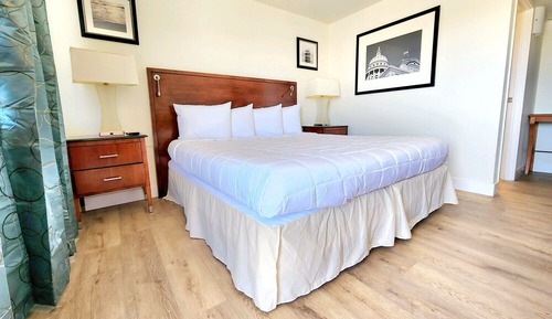 Economy Room