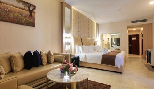 Presidential Room