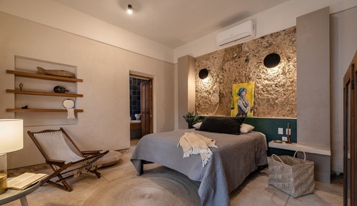 Deluxe Room, 1 Queen Bed