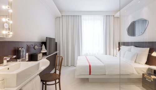 Nest room