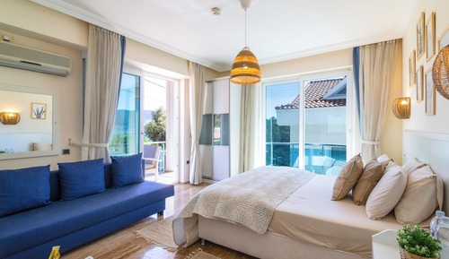 Classic Room, 1 Bedroom, Partial Sea View