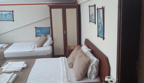 Economy Room