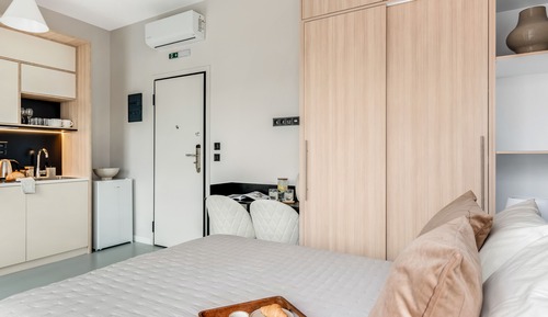 Studio, Multiple Bedrooms, Terrace