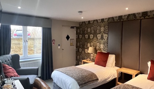 Comfort Twin Room