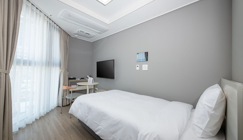 Superior Single Room