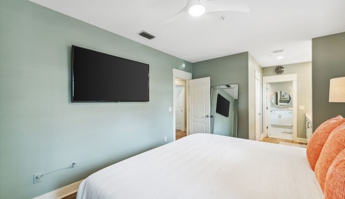 Condo, 3 Bedrooms, Resort View (C101)