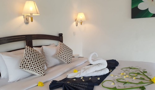 Signature Suite, Multiple Beds, Mountain View
