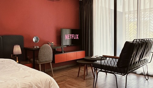 Signature Studio