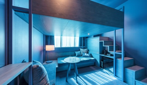 [Dark Blue] Loft Room A, Non Smoking