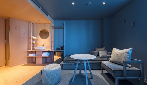 [Dark Blue] Superior Room, Non Smoking