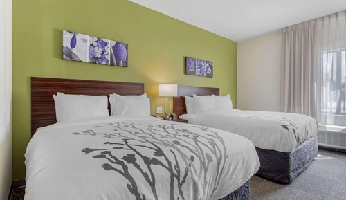 Room, 2 Queen Beds, Accessible, Non Smoking