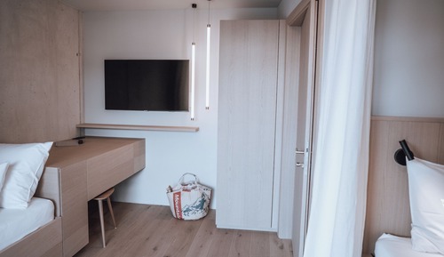 Deluxe Suite