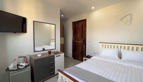 Panoramic Room